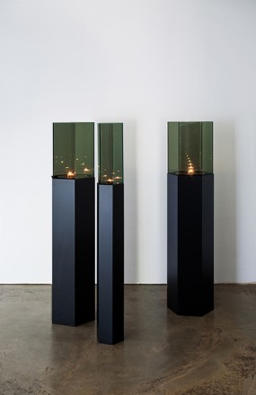 Hyekyung Cho, Responsive Rhythm,steel,refletion glass,candlelight, L 27.8x23.7x125cm S 13.4x15.7x125cm,2010