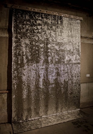 Myrianthe G. Sozou, MicroOptasia II, 2013, 122, 400 silver drawing pins on transparent PVC, approx. 300 x 200 cm.