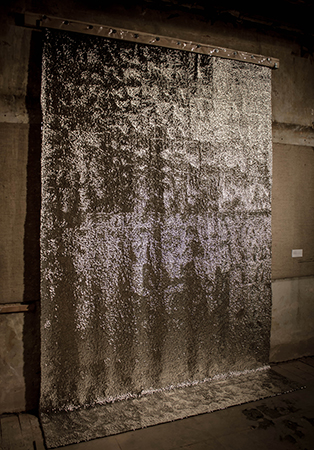 Myrianthe G. Sozou, MicroOptasia II, 2013, 122, 400 silver drawing pins on transparent PVC, approx. 300 x 200cm
